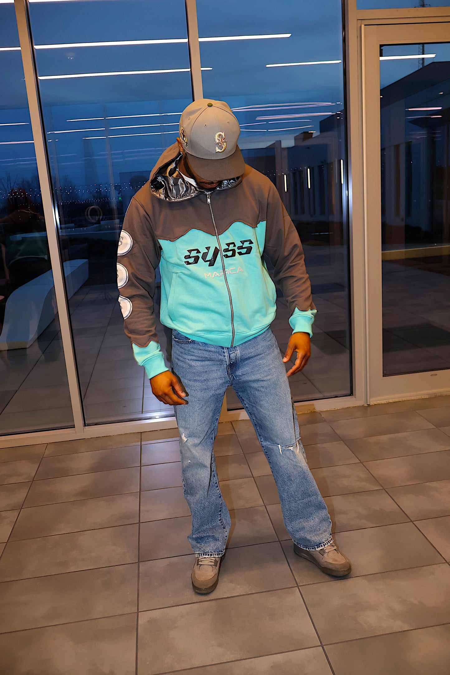 Two Tone Zip-up